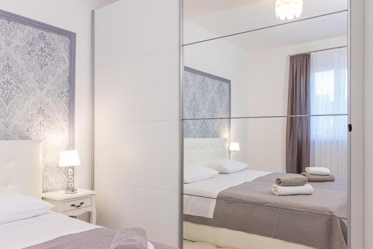 Three Waves New Apartment Pula