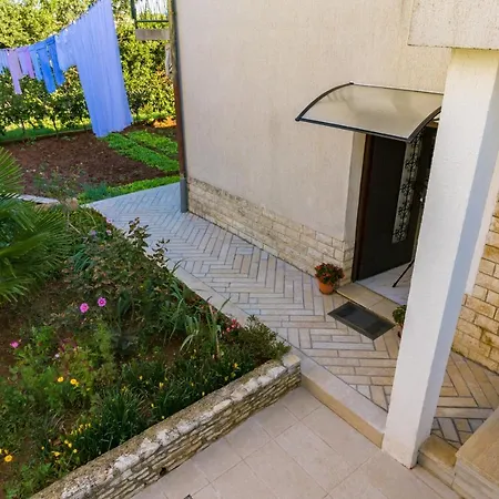 Three Waves Apartment New Pula Exterior photo