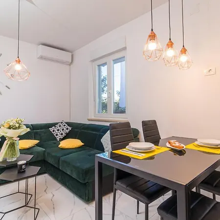 Three Waves Apartment New Pula Exterior photo